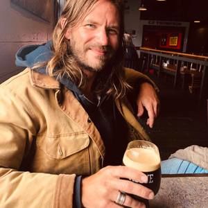 Meet your Posher, Adam